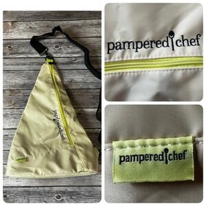 Pampered Chef Sling Bag Purse Nylon Crossbody Zippered Consultant Beige Black